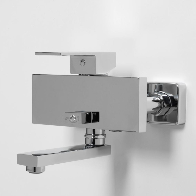 Смеситель для ванны с коротким изливом WasserKRAFT Alme 1501