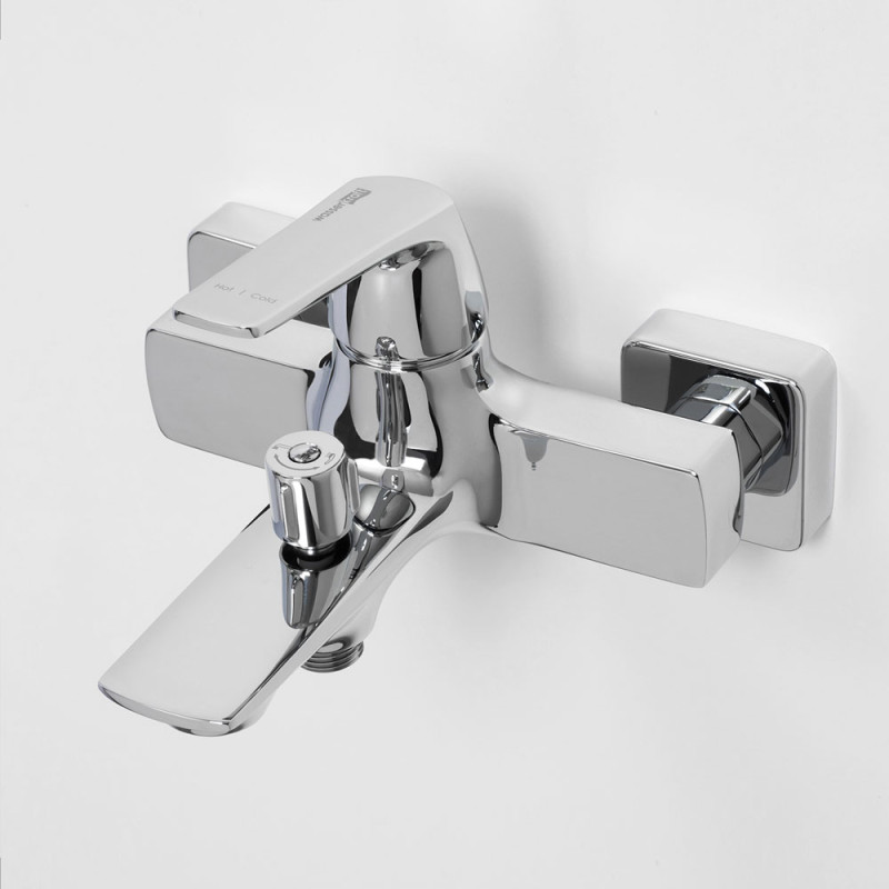 Смеситель для ванны с коротким изливом WasserKRAFT Neime 1901